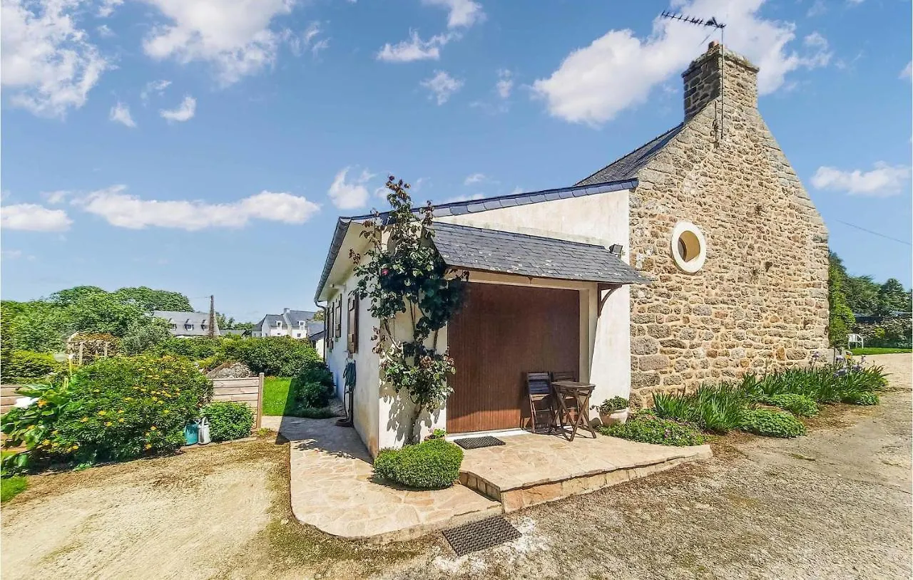 Gorgeous Home In Tregunc With Kitchen Kerguillaouet 0*,  France