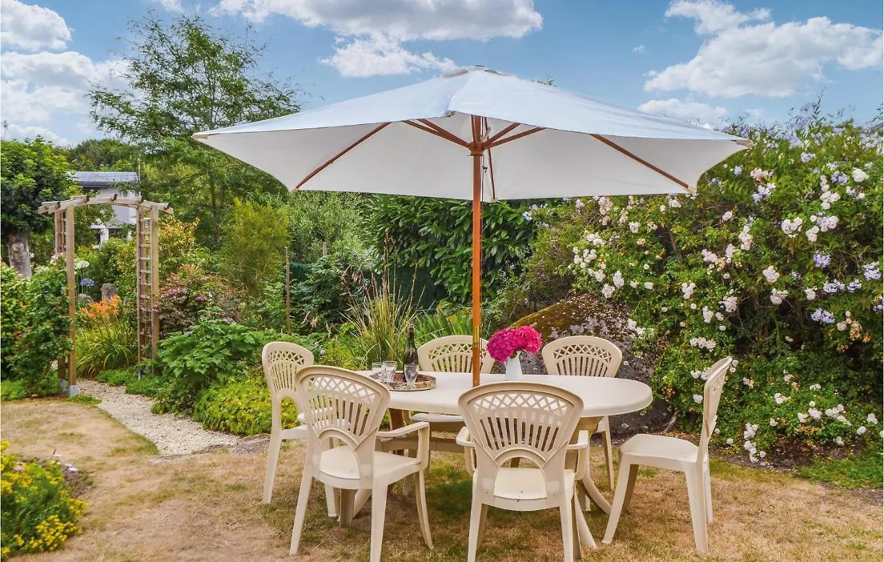 Hébergement de vacances Gorgeous Home In Tregunc With Kitchen Kerguillaouet France