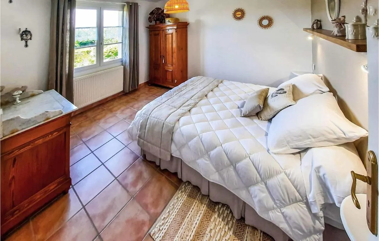 Gorgeous Home In Tregunc With Kitchen Kerguillaouet Hébergement de vacances