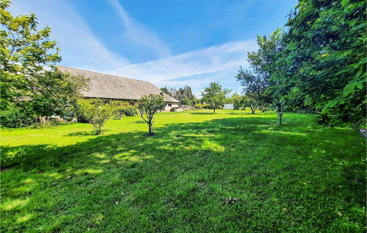 Gorgeous Home In Tregunc With Kitchen Kerguillaouet